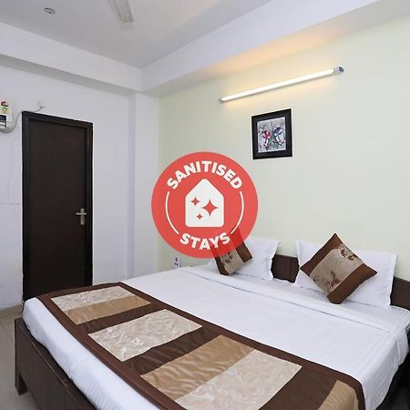 Oyo 11392 The Hotel Grand Hospitality Noida Eksteriør billede